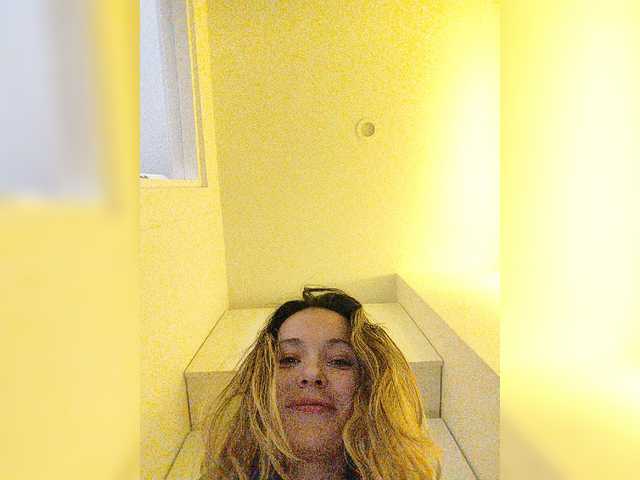 Lola3000 live cam