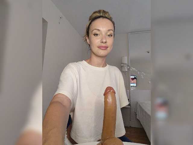 Lola3000 live webcam show