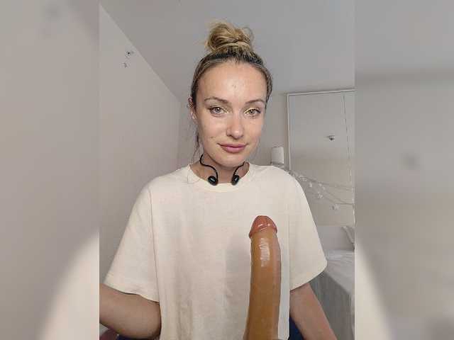 Lola3000 live webcam show