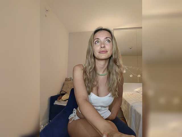 Zvezda_Lola live webcam show