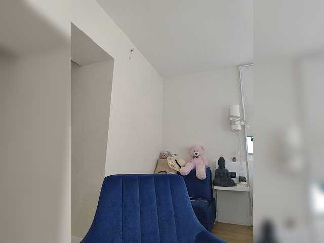 Zvezda_Lola live webcam show