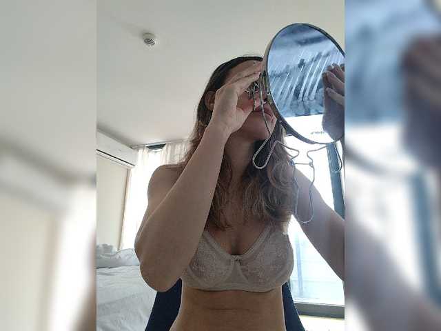 Lola3000