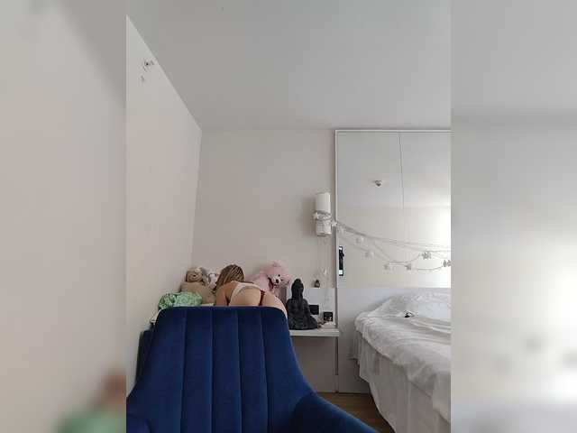 Lola3000 live cam on BongaCams