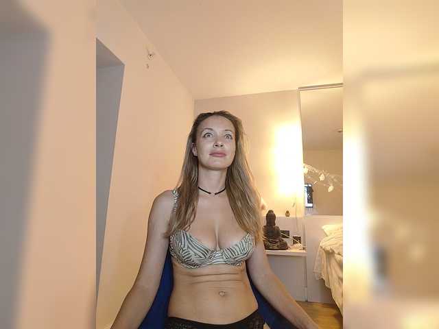 Zvezda_Lola live webcam show