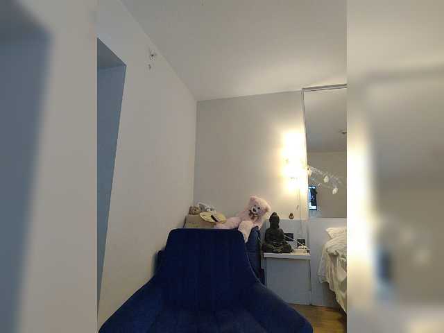 Zvezda_Lola live webcam show