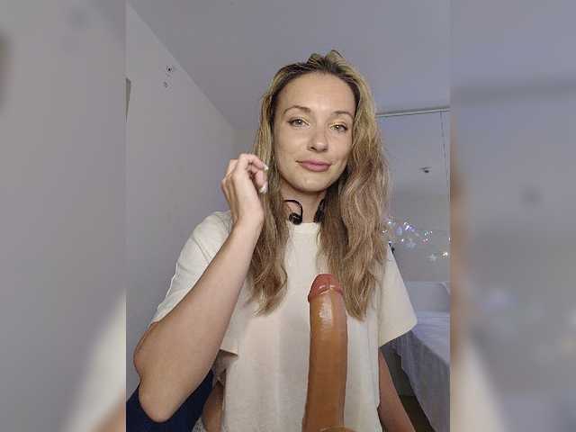 Lola3000 live webcam show