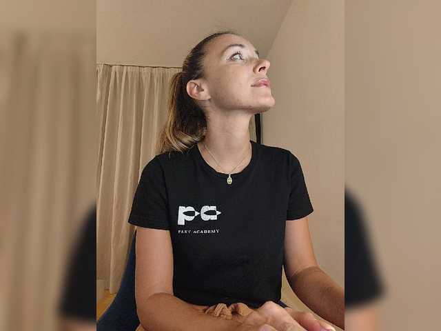 Lola3000 live cam on BongaCams