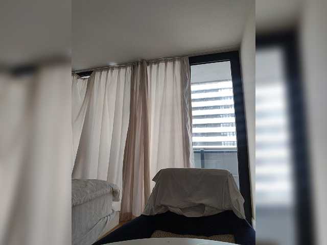 Lola3000 live cam on BongaCams