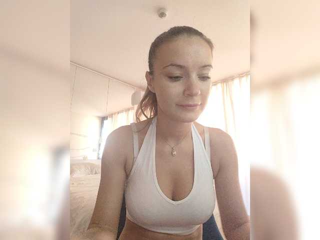 Lola3000 live cam on BongaCams