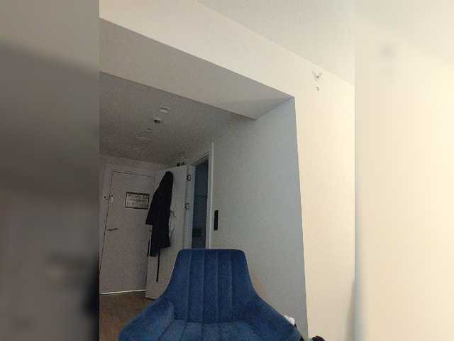 Zvezda_Lola live cam preview