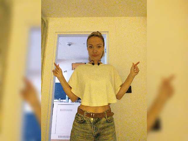 Lola3000 live cam