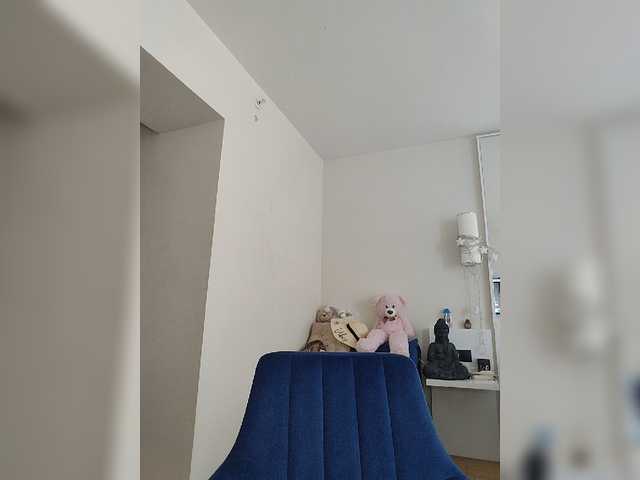 Zvezda_Lola live webcam show