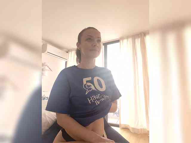 Zvezda_Lola webcam