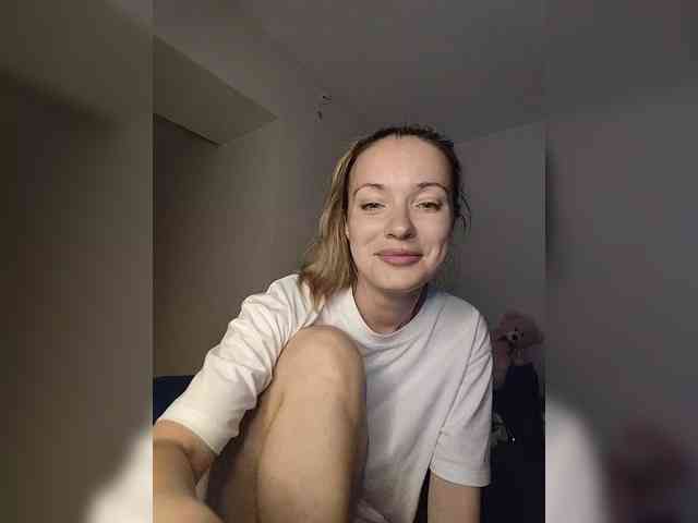 Zvezda_Lola webcam