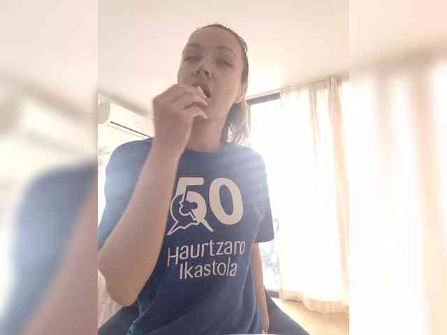 Zvezda_Lola webcam