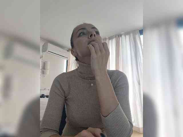 Zvezda_Lola webcam