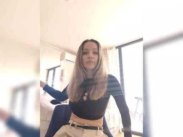 Zvezda_Lola webcam
