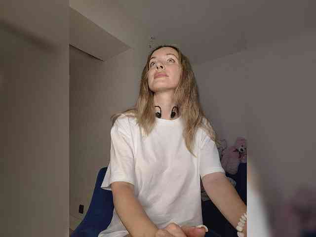 Zvezda_Lola webcam