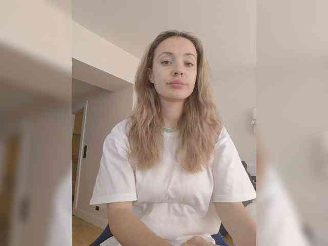 Zvezda_Lola webcam
