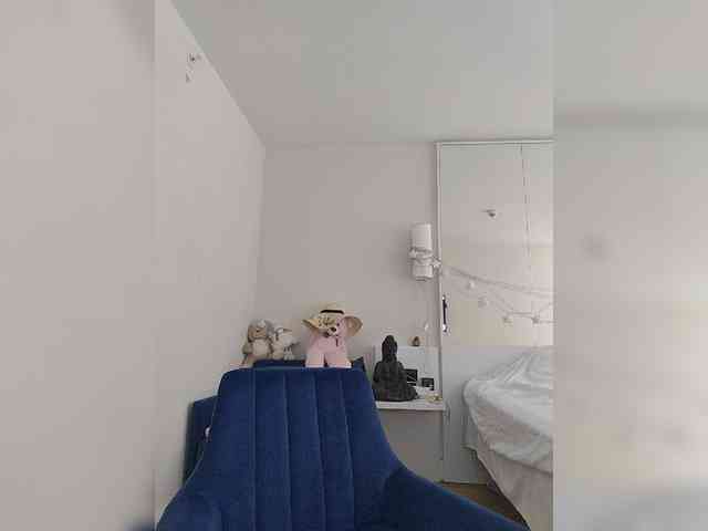 Zvezda_Lola webcam