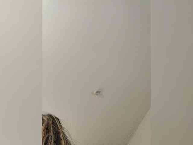 Zvezda_Lola webcam