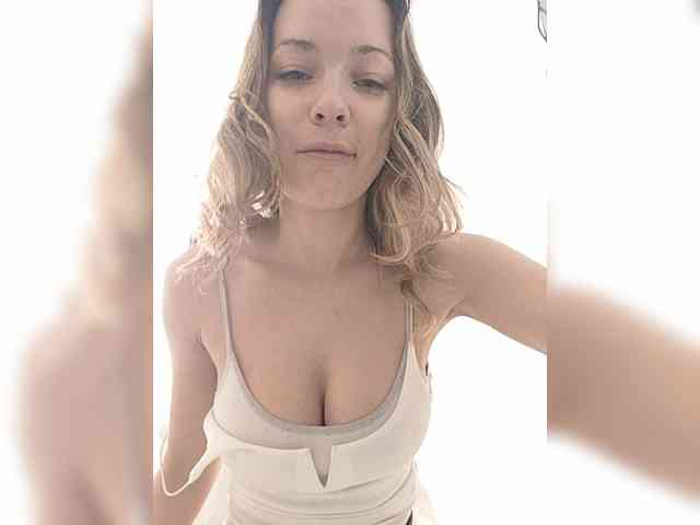 Zvezda_Lola webcam