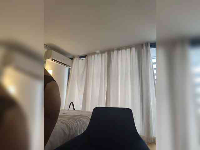 Zvezda_Lola webcam