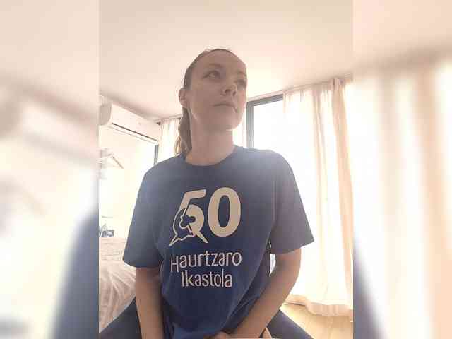 Zvezda_Lola webcam