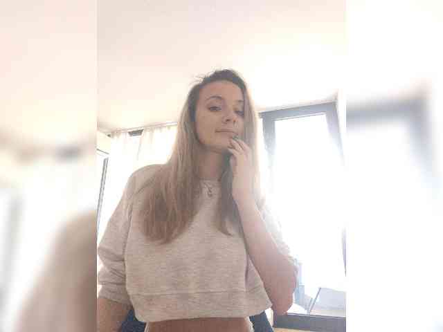 Zvezda_Lola webcam