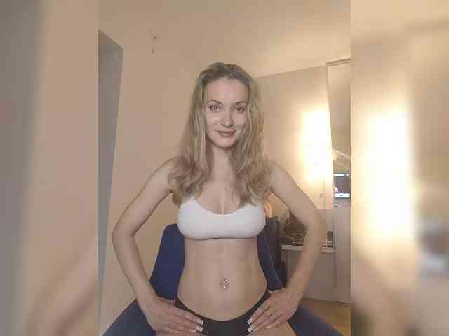 Zvezda_Lola webcam
