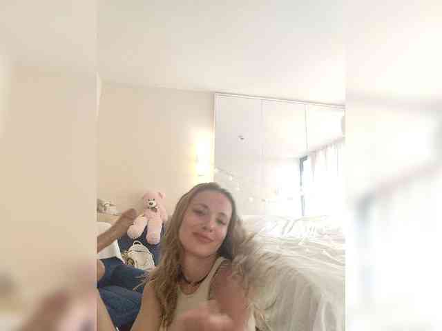 Zvezda_Lola webcam