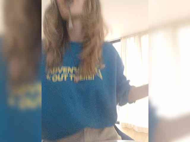 Zvezda_Lola webcam