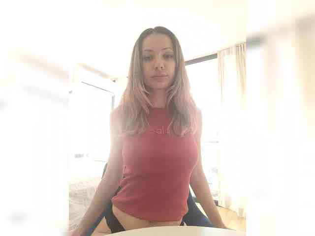 Zvezda_Lola webcam