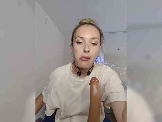 Zvezda_Lola webcam