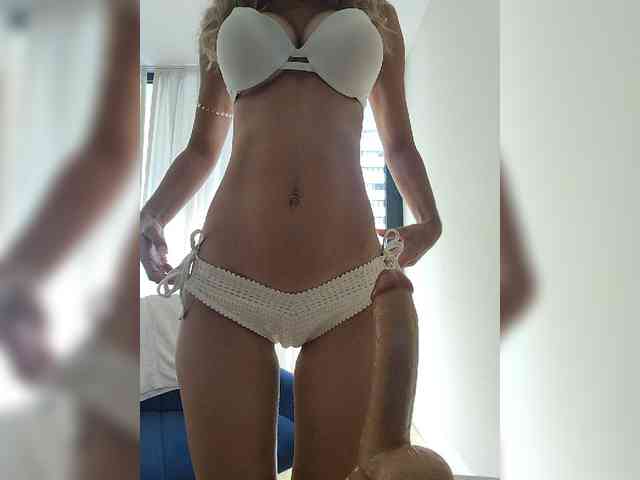 Zvezda_Lola webcam