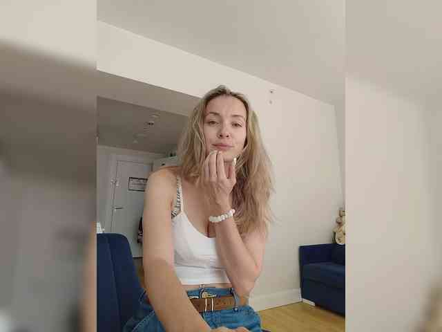 Zvezda_Lola webcam