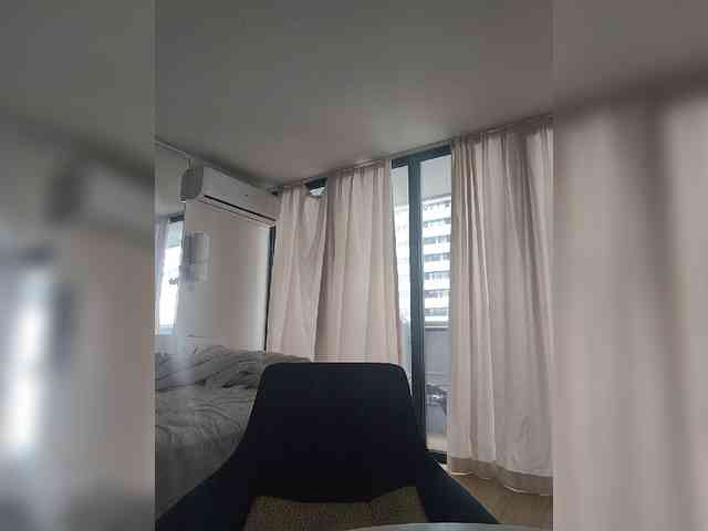 Zvezda_Lola webcam
