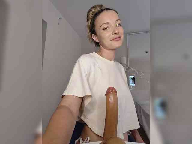 Zvezda_Lola webcam