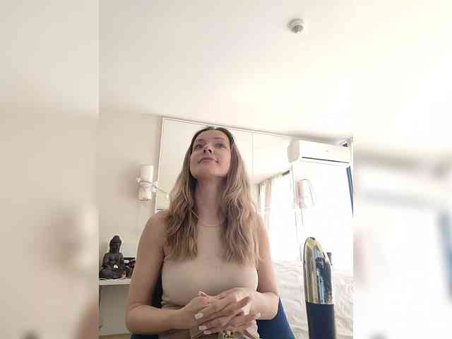 Zvezda_Lola webcam