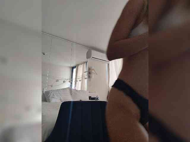 Zvezda_Lola webcam
