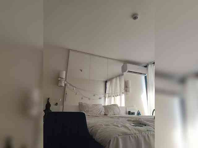 Zvezda_Lola webcam