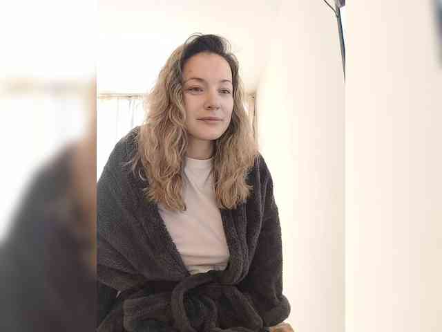 Zvezda_Lola webcam