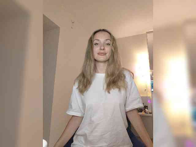Zvezda_Lola webcam