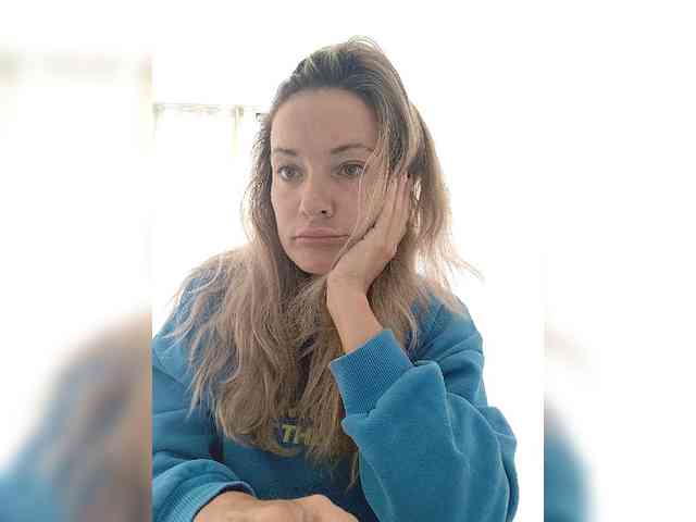 Zvezda_Lola webcam