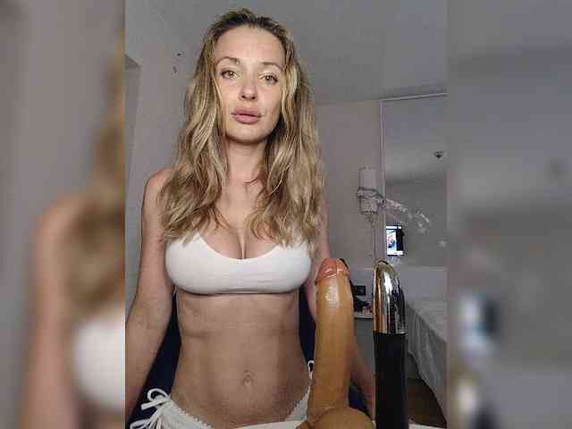 Zvezda_Lola webcam
