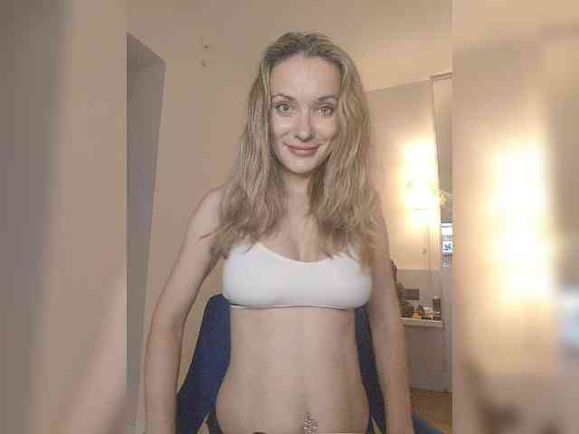 Zvezda_Lola webcam