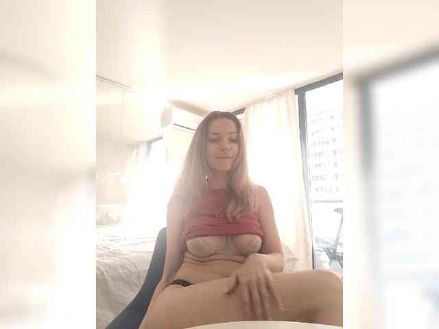 Zvezda_Lola webcam