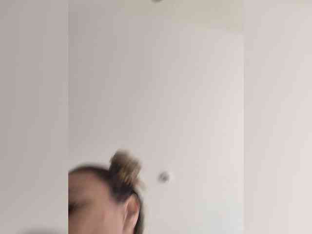 Zvezda_Lola webcam