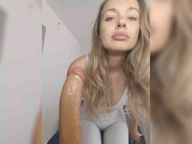 Zvezda_Lola webcam