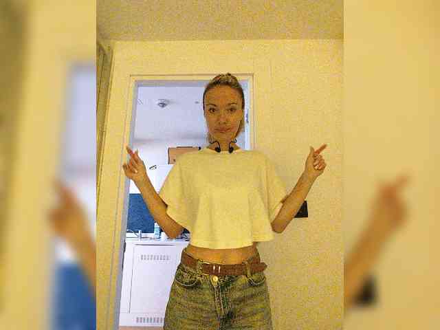 Zvezda_Lola webcam